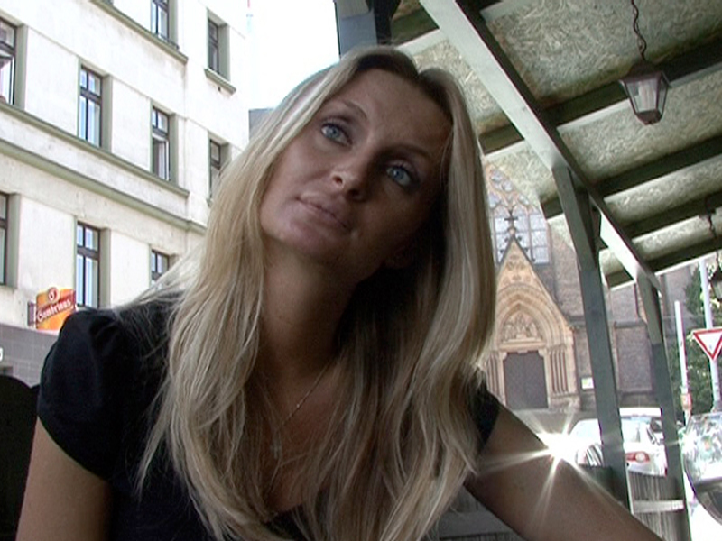 NAHE SEXY HOLKY SEX TRUTNOV UDĚLAL SE DO MĚ LEZBY